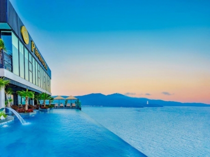 Peninsula Hotel Danang